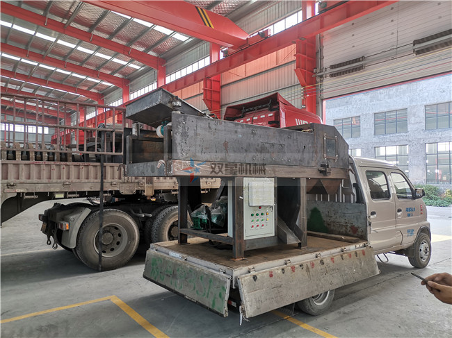 廢鋼破碎機(jī)1600型設(shè)備發(fā)貨現(xiàn)場