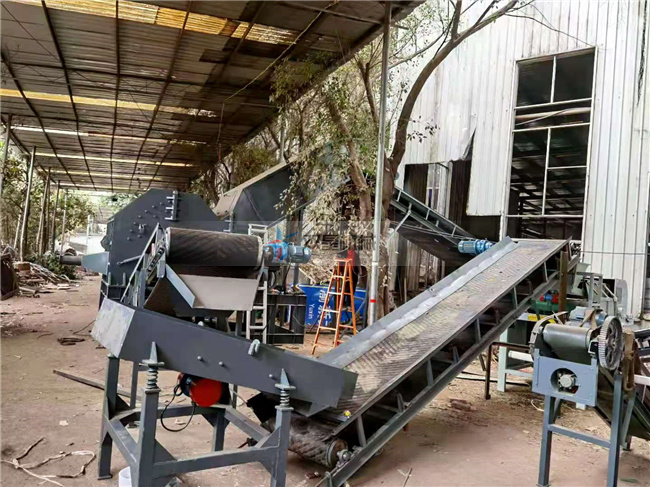 鋁型材破碎機(jī)上海客戶設(shè)備現(xiàn)場實(shí)拍