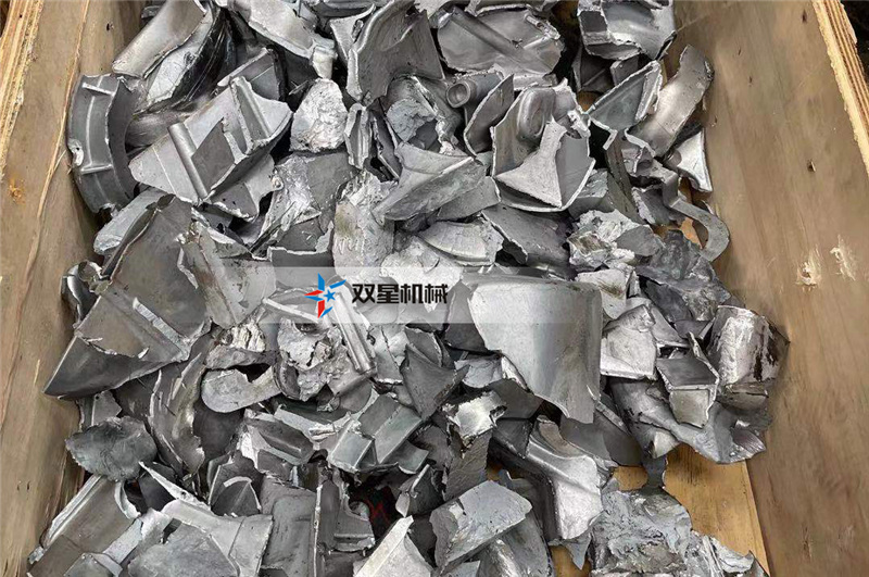 生鋁鑄件|鋁制發(fā)動(dòng)機(jī)殼使用撕碎機(jī)處理效果