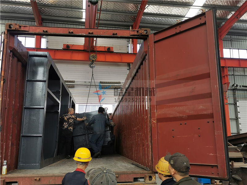 斷橋鋁破碎機設(shè)備出口網(wǎng)南非客戶