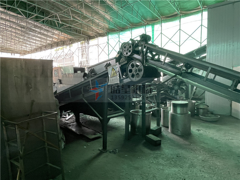 鋁合金破碎機(jī)設(shè)備取代方式處理，提高鋁合金破碎效率