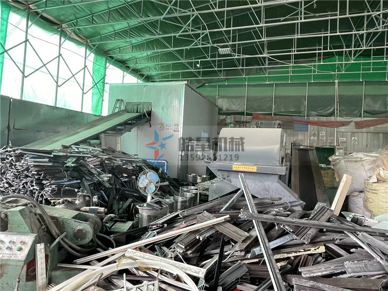 金屬破碎機設備在廢鋼鐵加工企業(yè)完成了綠色轉(zhuǎn)型